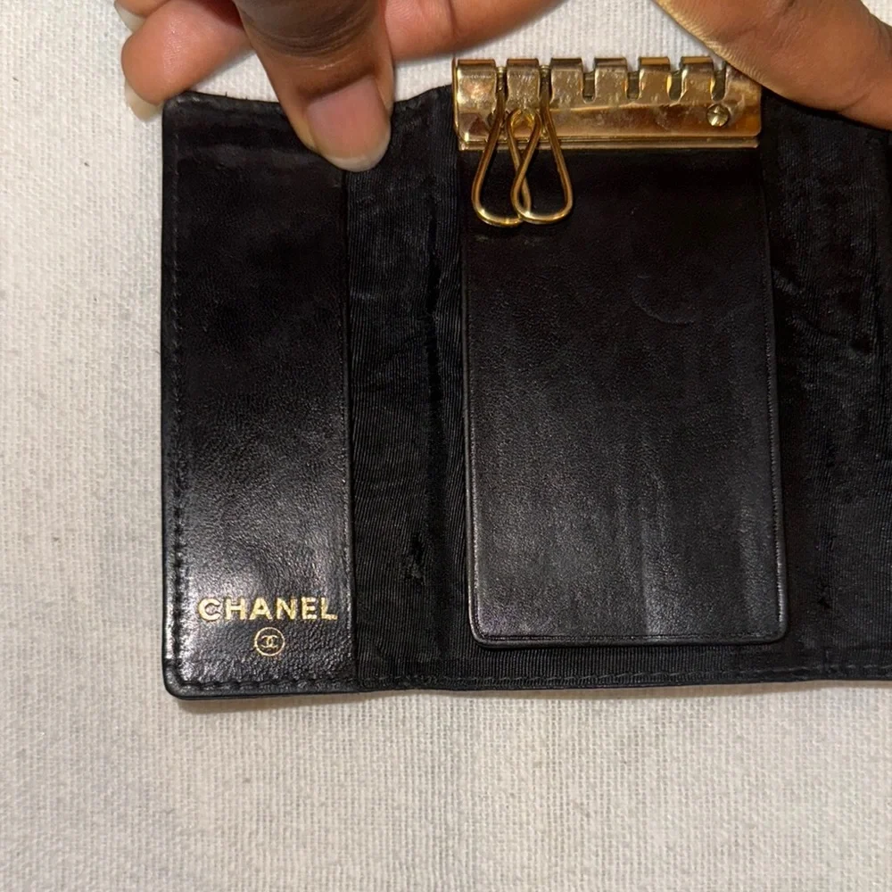 CHANEL Black Caviar Leather Key Card Holder - Picture 10 of 12